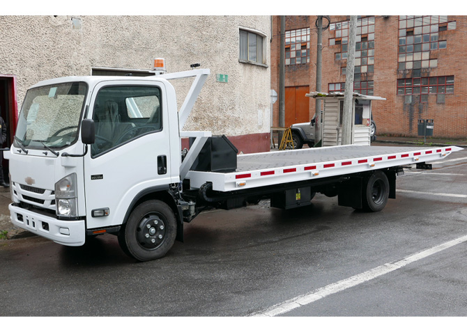 cama baja hidraulica sobre camion chevrolet
