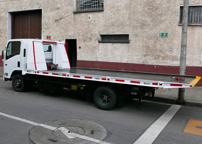 camion planchon con winche de 5 toneladas 